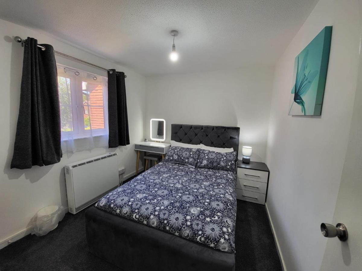 Delight Apartment, Close To Excel, London City Airport & O2! Экстерьер фото